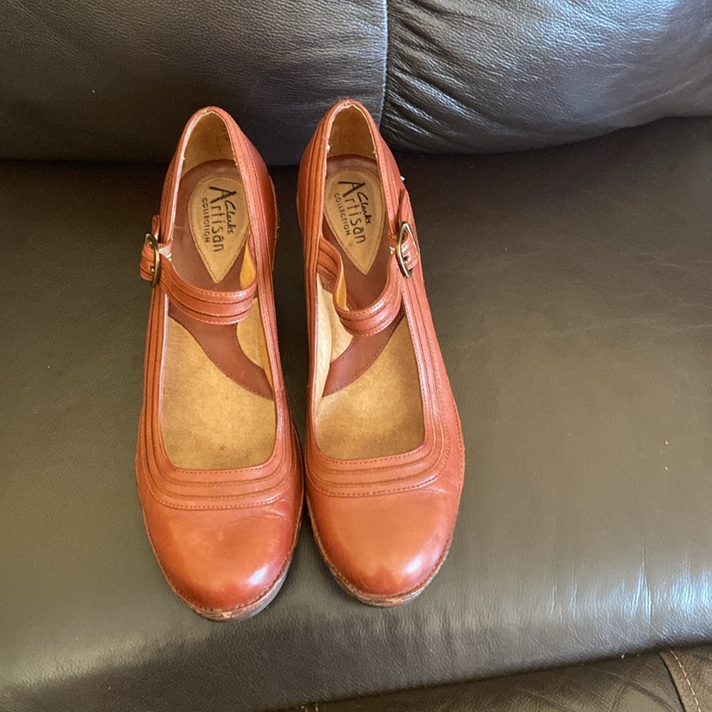 Shoes - Picture 6 of 11